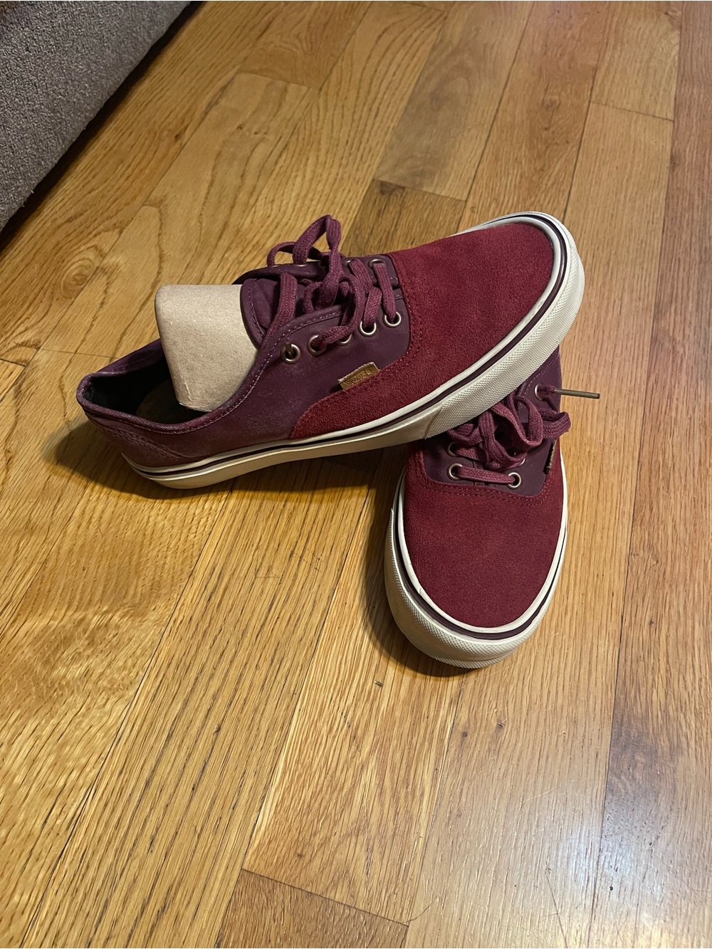 Vans Men's Burgundy Low-Top Sneakers size 9 - Picture 1 of 4